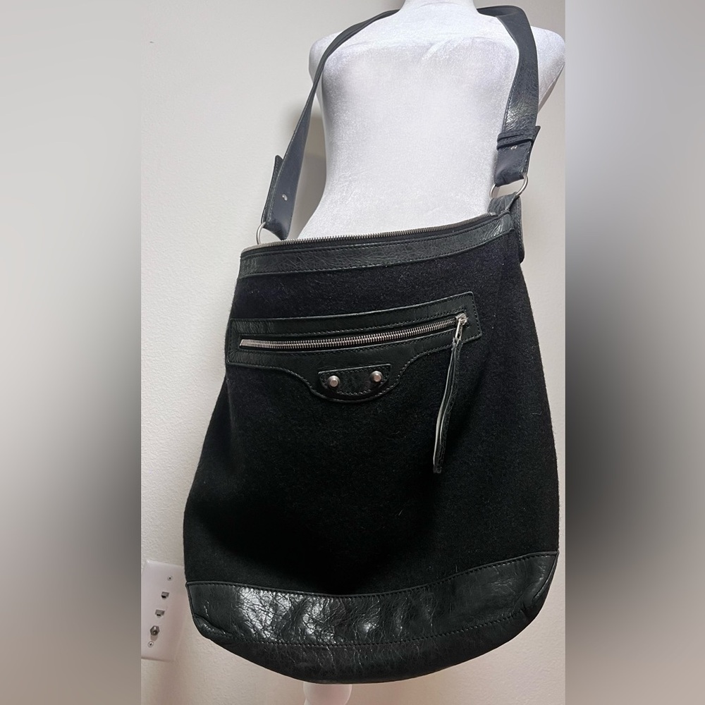 RARE Balenciaga Black felt Shoulder Bag with Leather Trim day bag